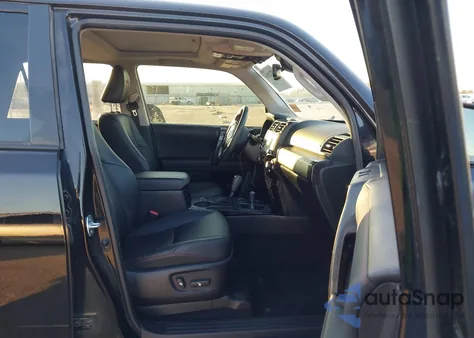 2021 Toyota 4Runner Venture Special Edition from USA, damaged, VIN JTEHU5JR7M5941340